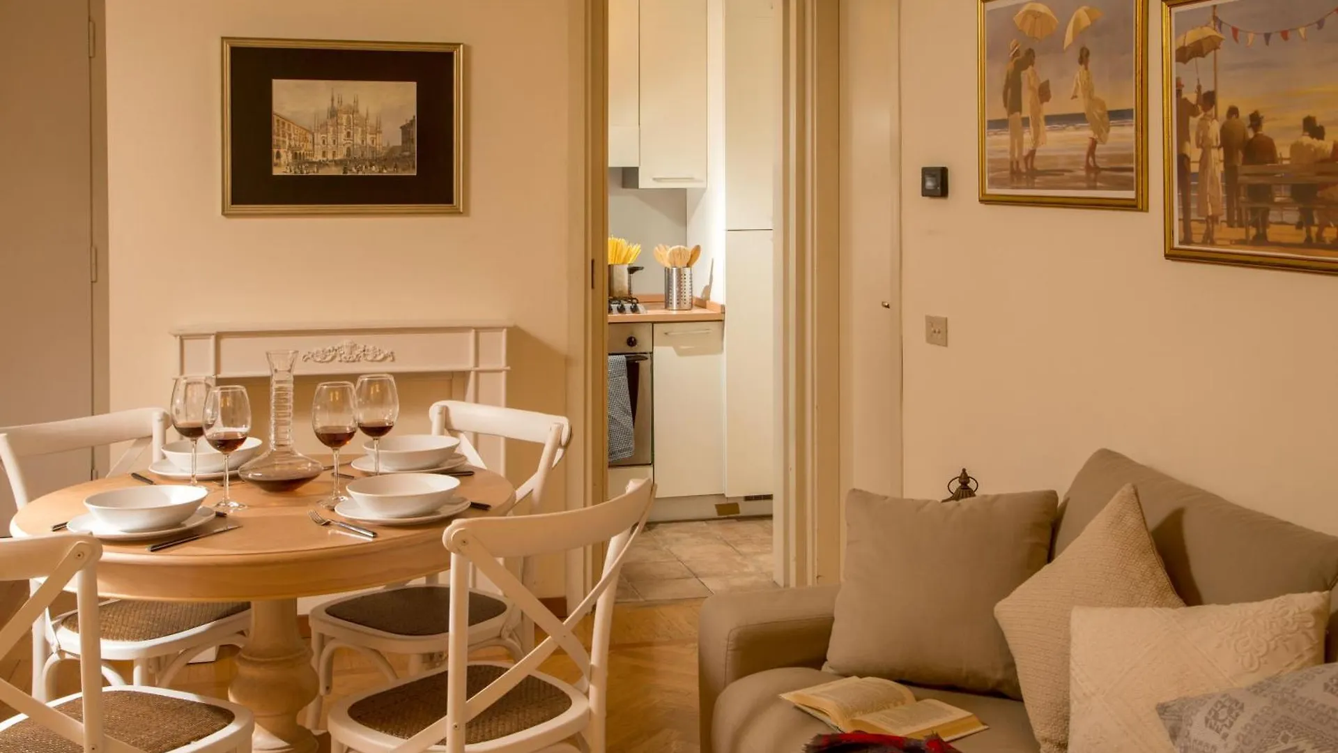 Zaha Apartment In Milán